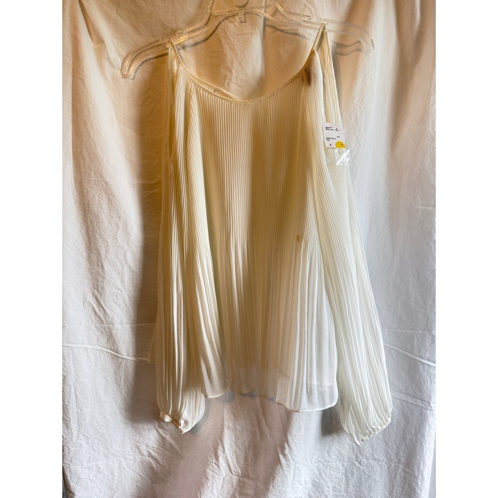 Forever 21 Ivory Pleated Cold Shoulder Top Long Sleeve V-Back Small Ivory White - Picture 1 of 5